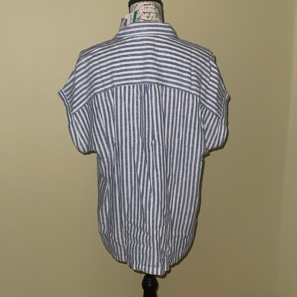 NWT Linen-Blend Short Sleeve Shirt – Blue & White | Size Large - Picture 2 of 3